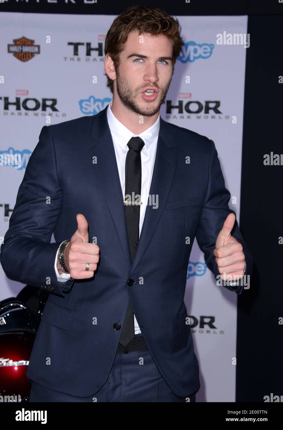 Liam Hemsworth kommt zur Premiere von Marvels 'Thor: The Dark World' am 4. November 2013 im El Capitan Theatre in Los Angeles, CA, USA. Foto von Lionel Hahn/ABACAPRESS.COM Stockfoto