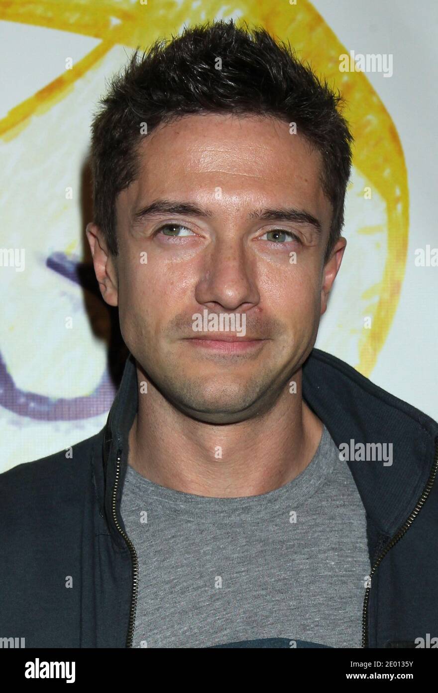 Topher Grace nimmt an der "Stand Up for Gus" Benefit von Jason Patric auf Bootsy Bellows in West Hollywood, Los Angeles, CA, USA am 13. November 2013 Teil. (Bild: Topher Grace) Foto von Baxter/ABACAPRESS.COM Stockfoto