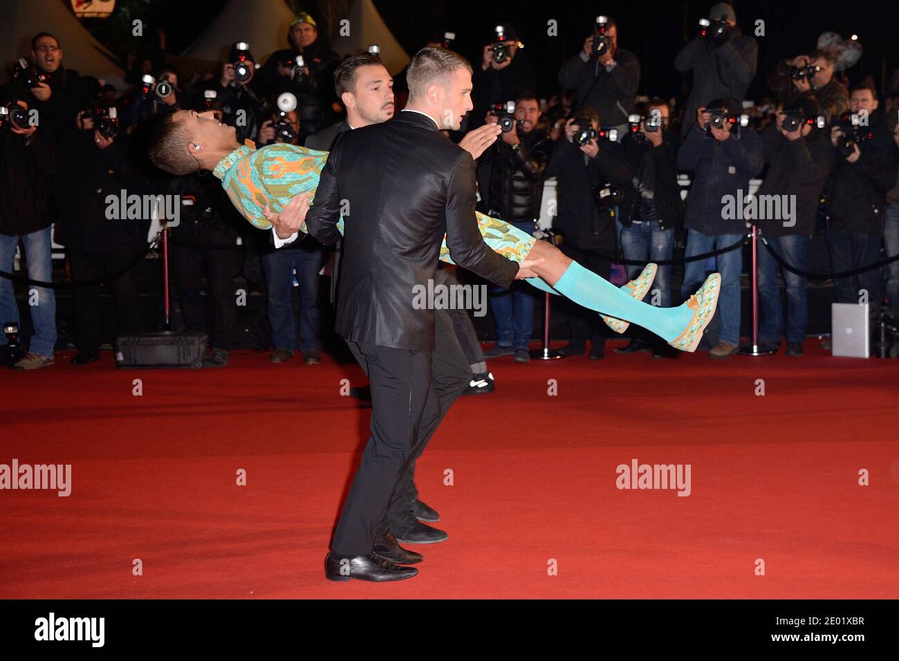 Stromae Teilnahme an den 15. NRJ Music Awards, die am 14. Dezember 2013 im Palais des Festivals in Cannes, Frankreich, stattfinden. Foto von Nicolas Briquet/ABACAPRESS.COM Stockfoto
