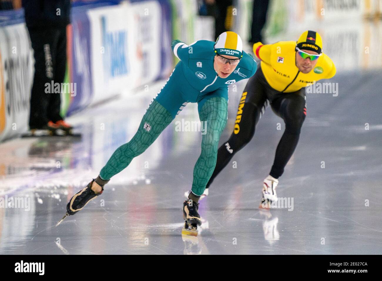 HEERENVEEN, NIEDERLANDE - DEZEMBER 28: Jorrit Bergsma, Patrick Roest während der niederländischen Speedskating WM Qualifikation am 2. Dezember Stockfoto