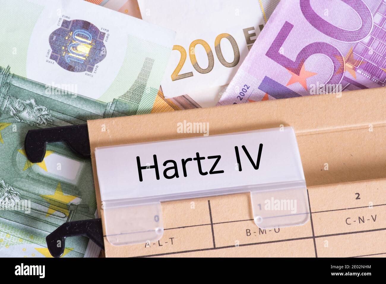 Euro-Banknoten und Hartz 4 Stockfoto