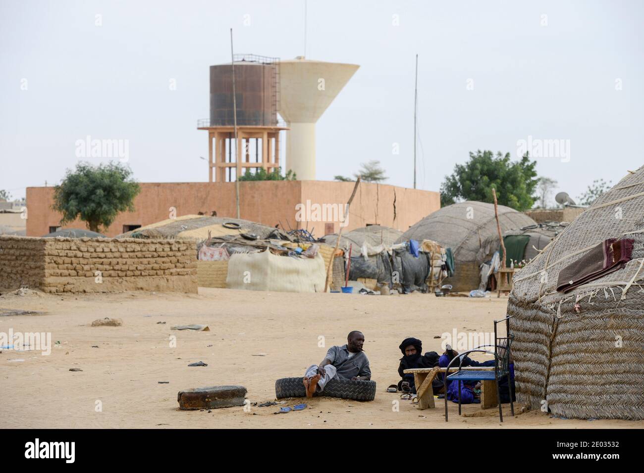 MALI, Gao, Zelt der IDP´s Binnenvertriebene aus dem Krieg in Mali / Zelte von durch den Krieg in Mali vertriebenen Menschen aus Dörfern Stockfoto