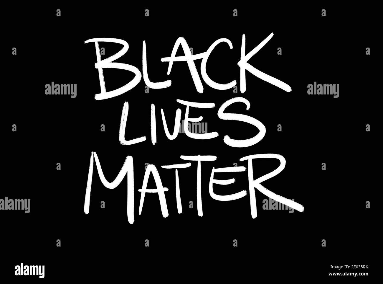 Black Lives Matter - Erklärung gegen rassistischen Rassismus und ungleiche Ungleichheit. Weißer handgeschriebener Text auf schwarzem Hintergrund. Stockfoto