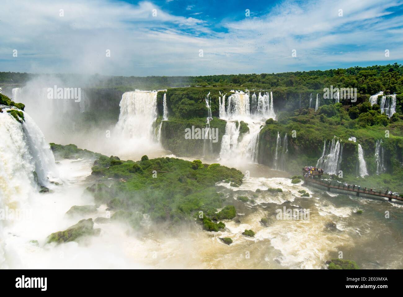Iguazu Falls, eines der sieben neuen Wunder der Natur, in Brasilien und Argentinien, High Angle View Stockfoto