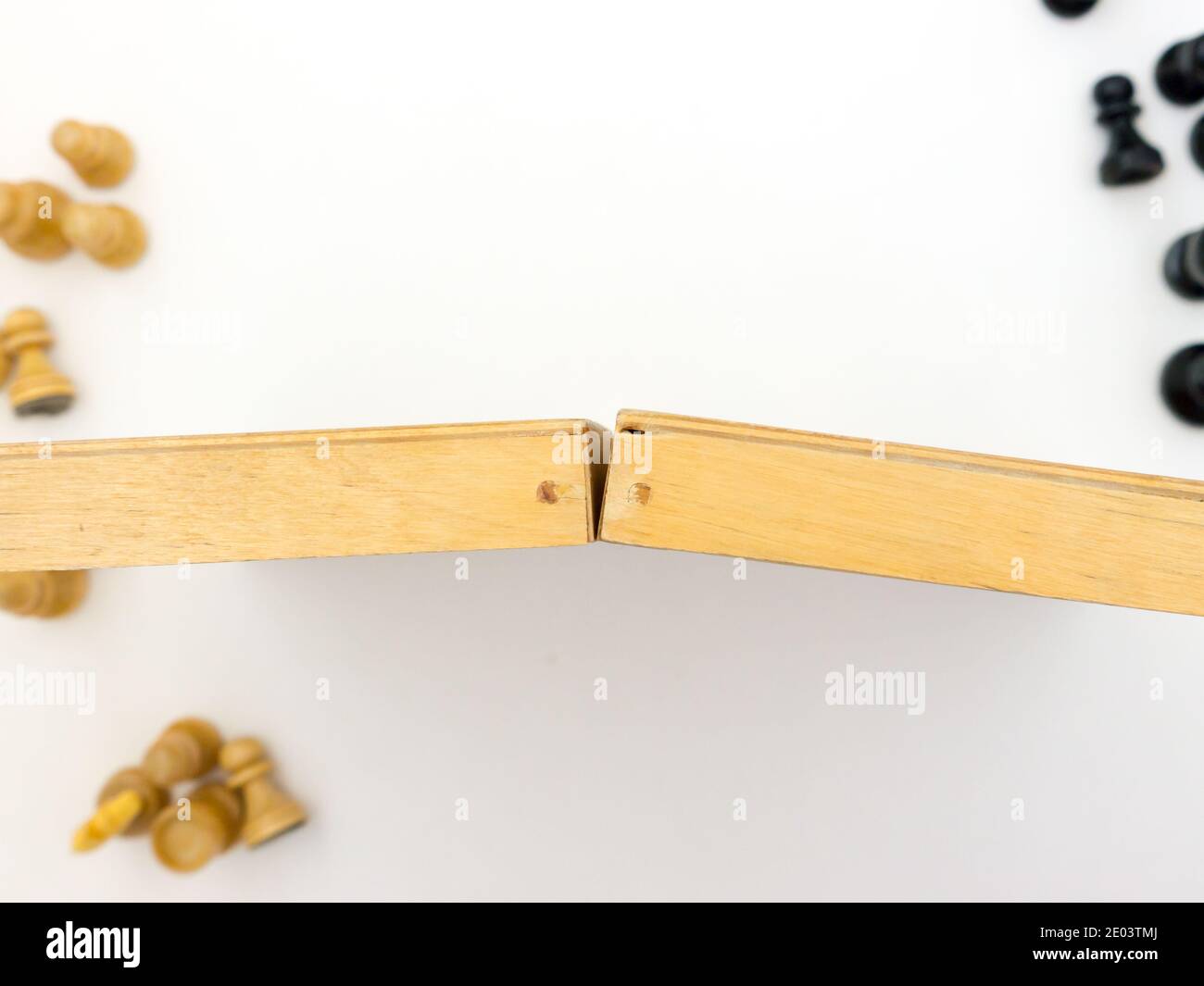 UdSSR Holzschachfiguren auf dem Brett. Stockfoto