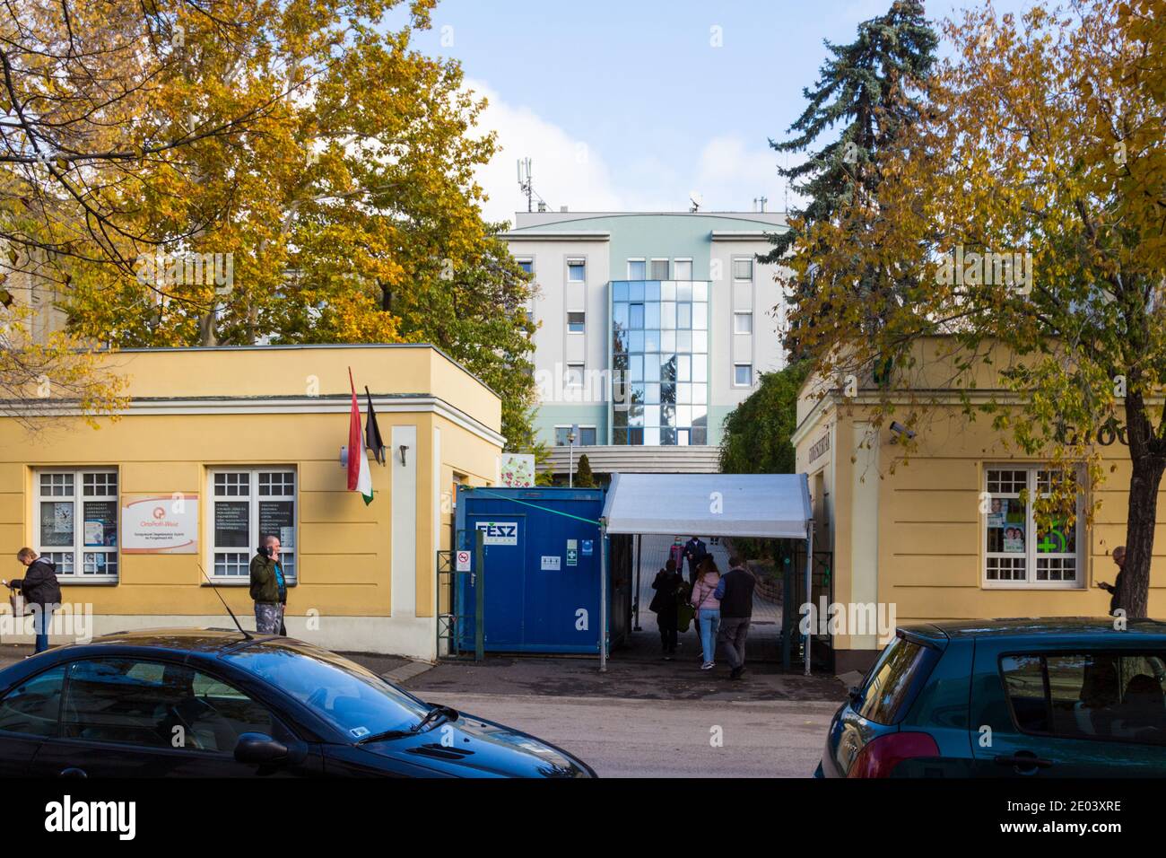 Neubau des Sopron-Gesundheitszentrums (Erzsebet Korhaz - Elisabeth-Krankenhaus), erbaut 1993, Sopron, Ungarn Stockfoto