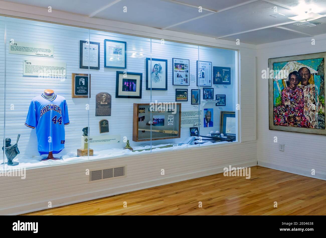 Das Hank Aaron Childhood Home and Museum zeigt Erinnerungsstücke aus dem Leben des Baseballspielers, 23. August 2017, in Mobile., Alabama. Aaron, ein gebürtiger von M Stockfoto
