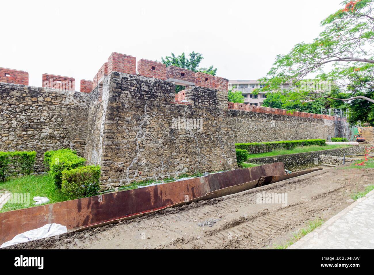 Teil der alten Fengshan Stadtmauer in Kaohsiung, Taiwan Stockfoto