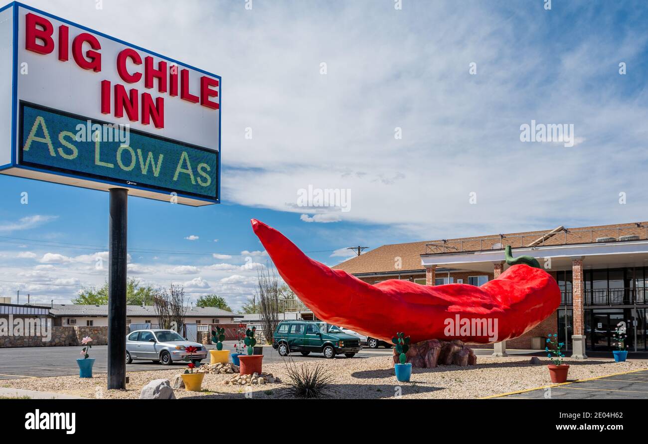 Big Chile Inn Motel, Attraktionen am Straßenrand in Las Cruces, New Mexico, USA. Stockfoto