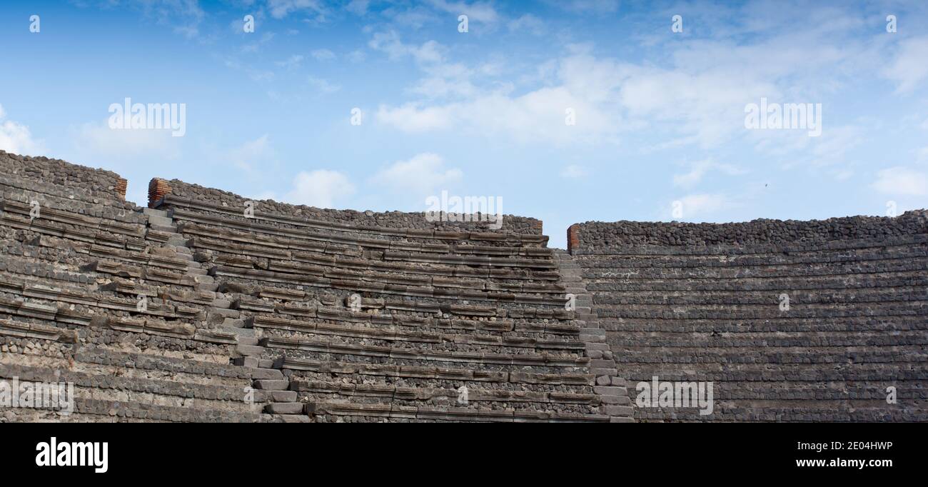 Alte Ruine von Pompeji Kolosseum Stockfoto