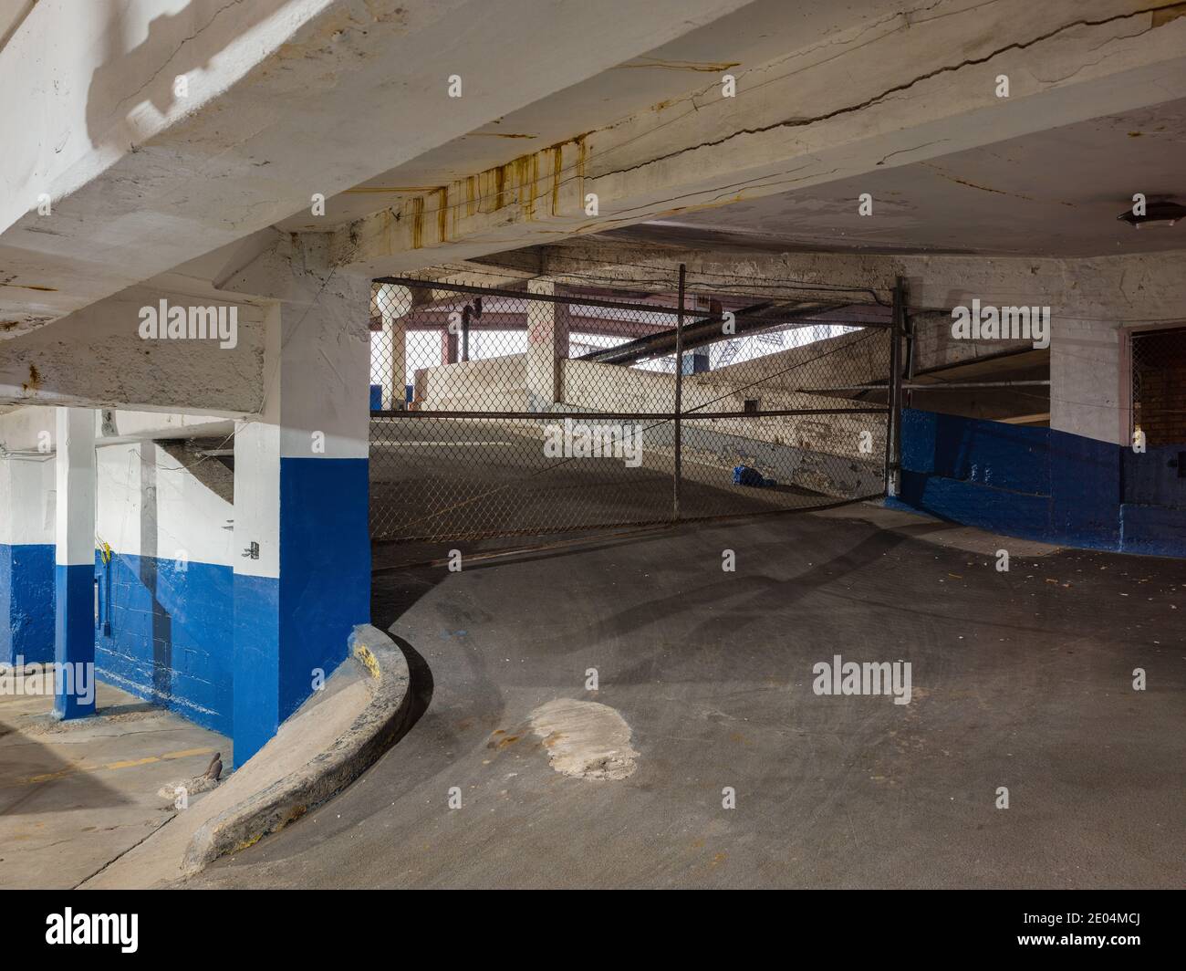 Auditorium Parkplatz Garage in der South Loop Stockfoto