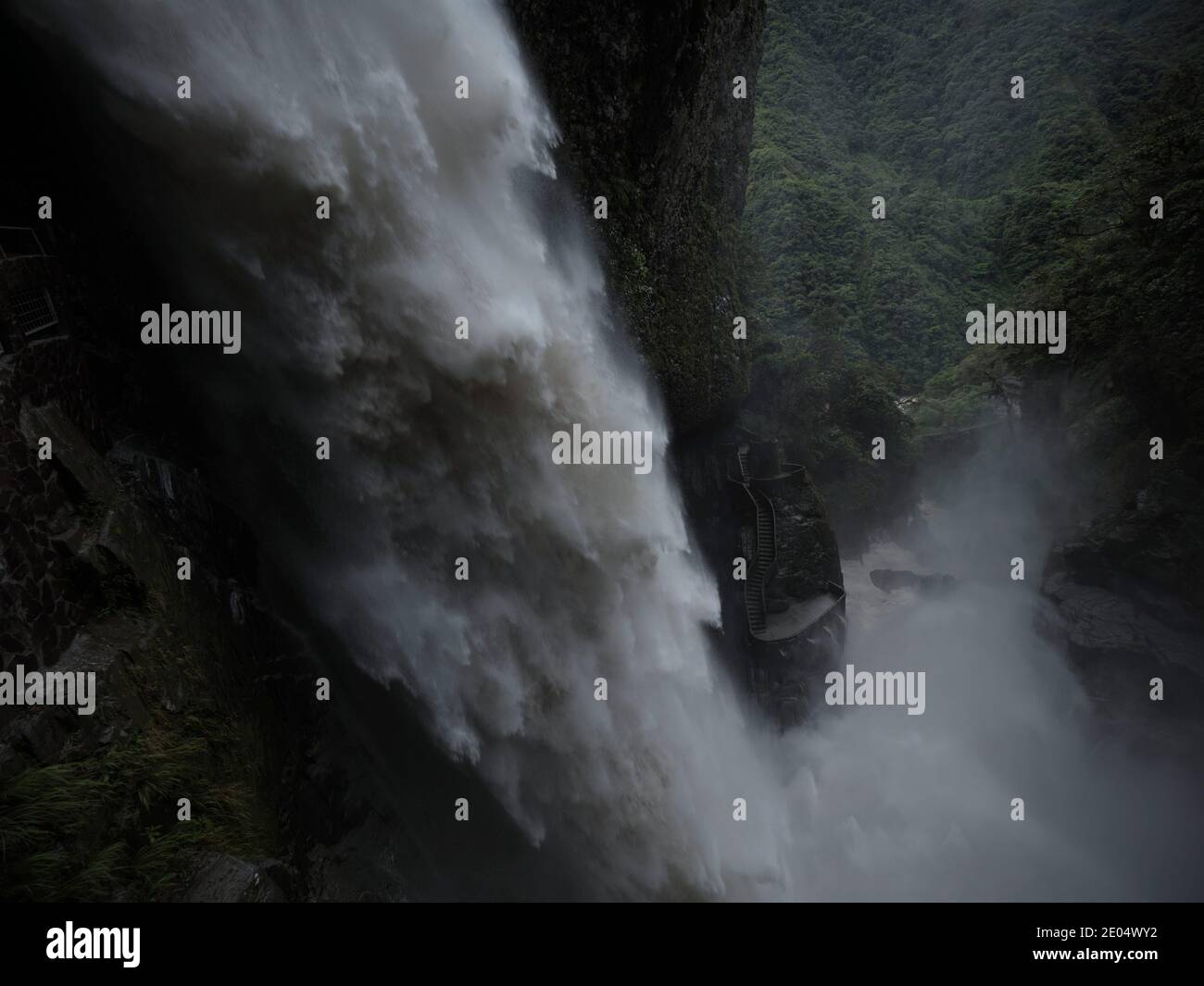 Pailon del diablo Devils Cauldron höchster Wasserfall fließt Rio hinunter Pastaza Fluss Kaskaden Route Banos Tungurahua Amazonia Ecuador Südamerika Stockfoto