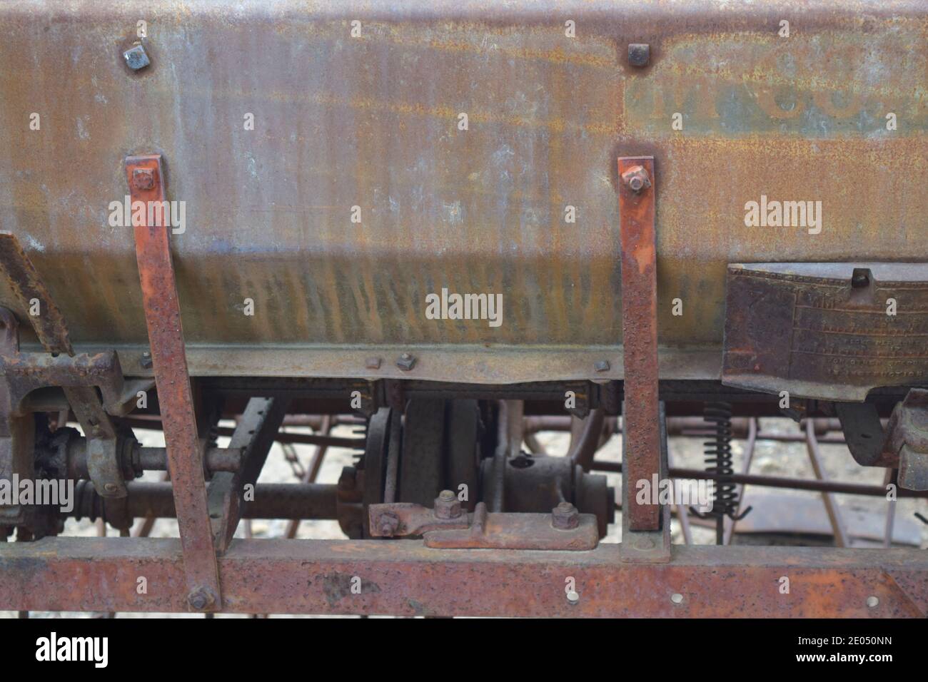 Alte landwirtschaftliche Ausrüstung auf Daley Ranch, Escondido, Kalifornien. Stockfoto