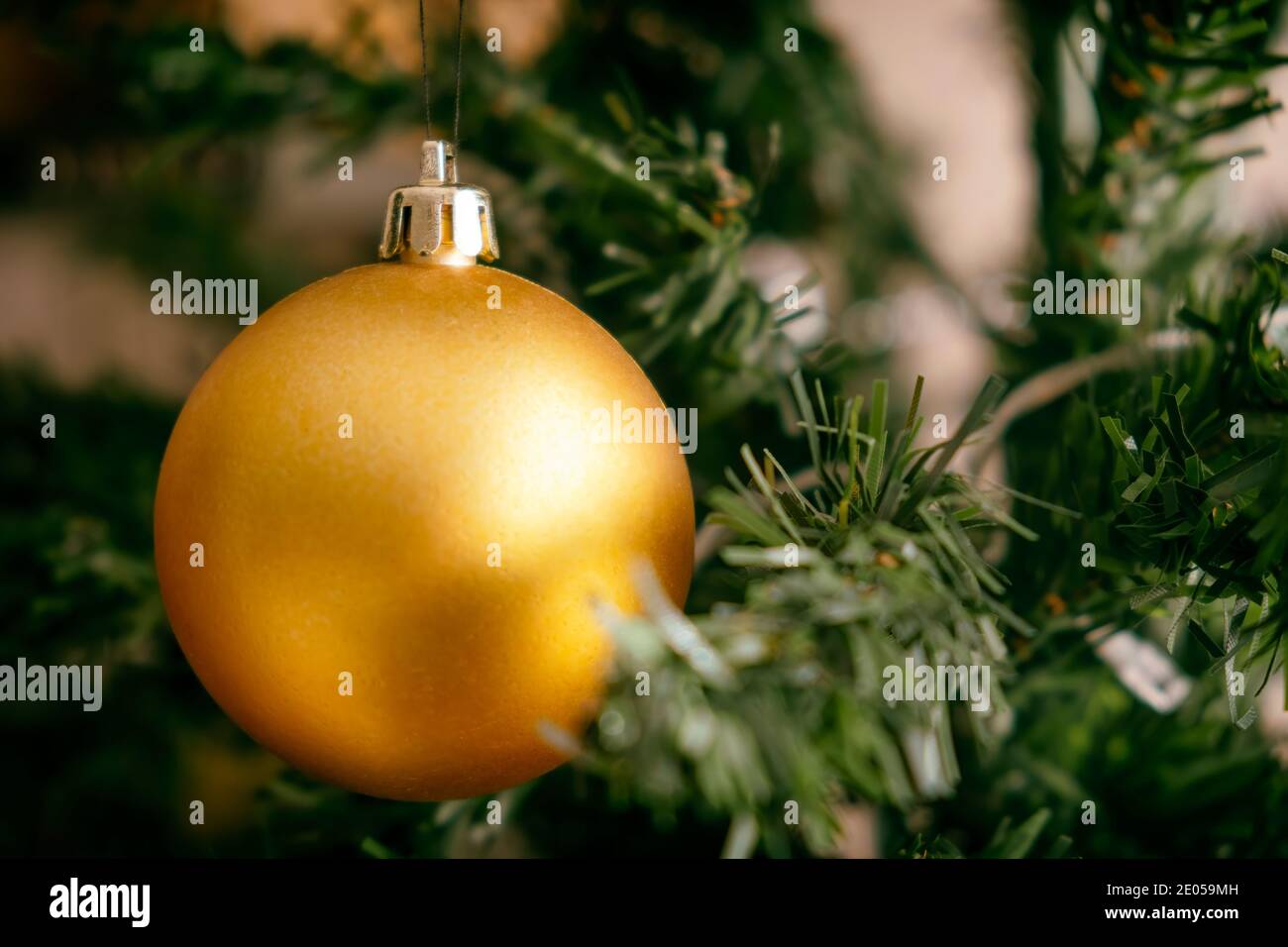 Gelbe Kugel Hängend, Weihnachtsbaum Dekoration Stockfoto