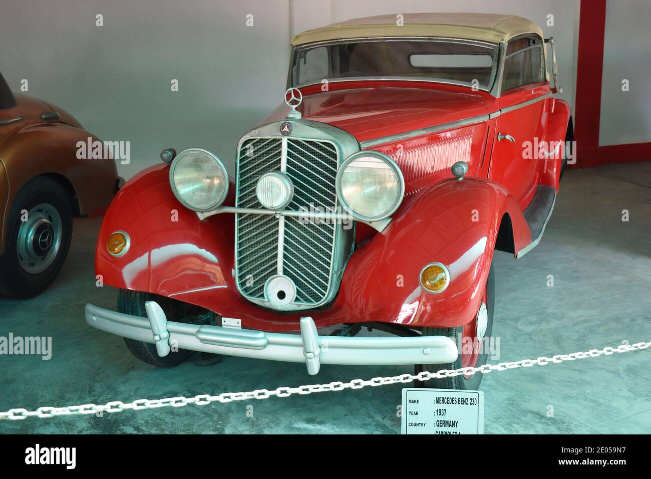 16. November 2020, Auto World Vintage Car Museum. Ahmedabad, Gujarat, Indien. MERCEDES BENZ 230, JAHRGANG 1937, DEUTSCHLAND Stockfoto