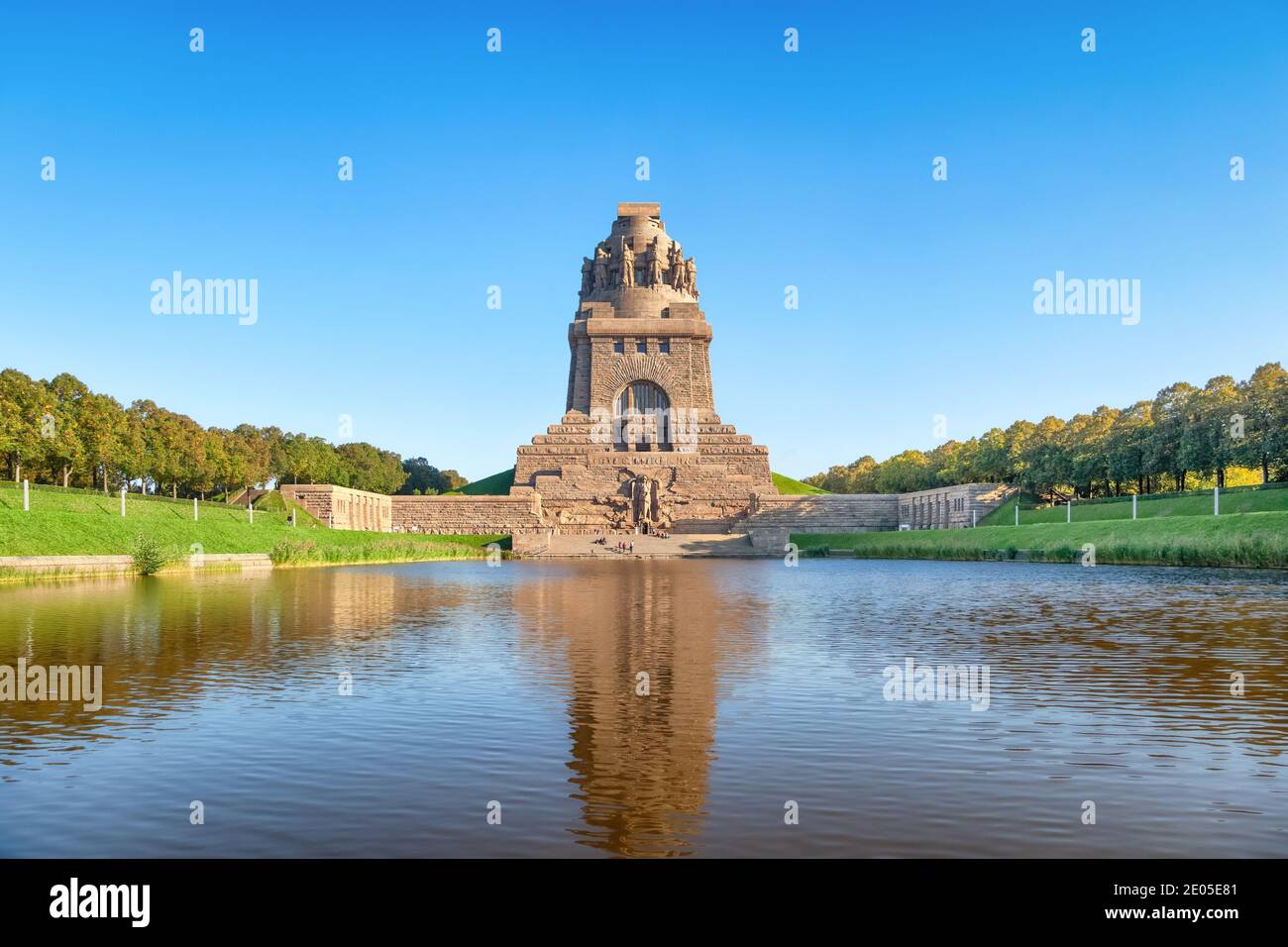 wann wurde das völkerschlachtdenkmal gebaut