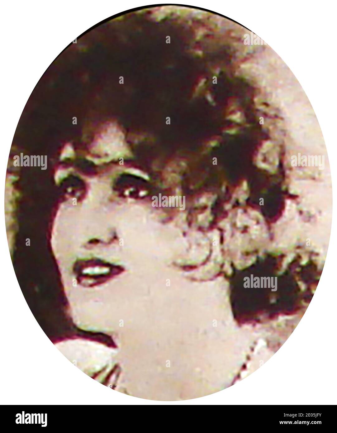 Ein frühes Porträt der gefeierten französischen Tänzerin, Sängerin und Stummfilmstar Gaby Deslys (geboren Marie-Elise-Gabrielle Caire,1881 – 1920) , war sie eine Sängerin und Schauspielerin während der frühen 1900er Jahre. Ihr Künstlername sollte eine Kontraktion auf Französisch von Gabrielle von den Lillies sein. Ihr Tanzstil war so populär, dass die Gaby Glide nach ihr benannt wurde. Sie spielte am Winter Garden Theater, Broadway in den USA und in Großbritannien & trat in einer Show mit einem jungen Al Jolson auf. Sie starb 1920 in Paris, im Alter von 38 Jahren an den Komplikationen des Fangen der Spanischen Grippe während der Pandemie von 1919. Stockfoto