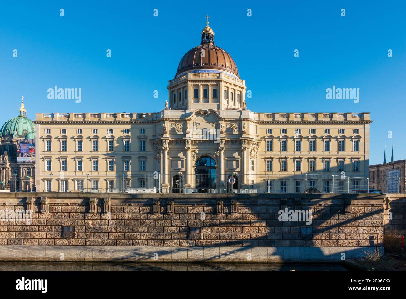 Das Humboldt Forum im wiederaufgebauten Berliner Schloss Stockfoto