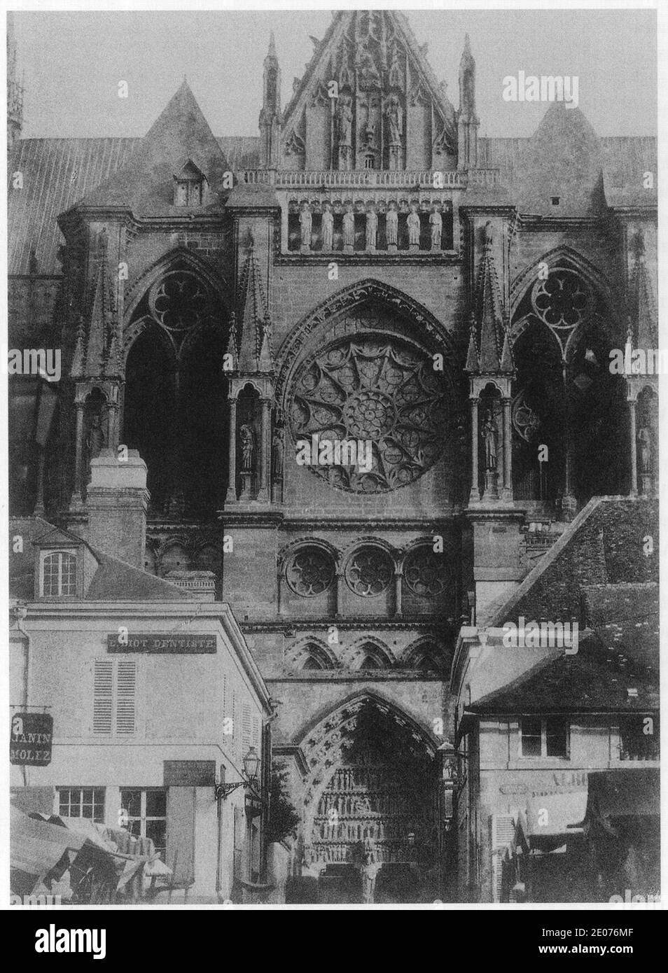 Le Secq Reims Kathedrale Nordschiff Fassade. Stockfoto