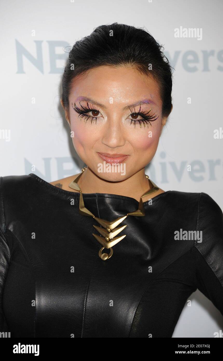 Jeannie Mai nimmt an der "NBC Universal Winter TCA Press Tour Party" Teil, die am 06. Januar 2012 im Athenaeum in Pasadena, Los Angeles, CA, USA, stattfand. Foto von Graylock/ABACAPRESS.COM Stockfoto