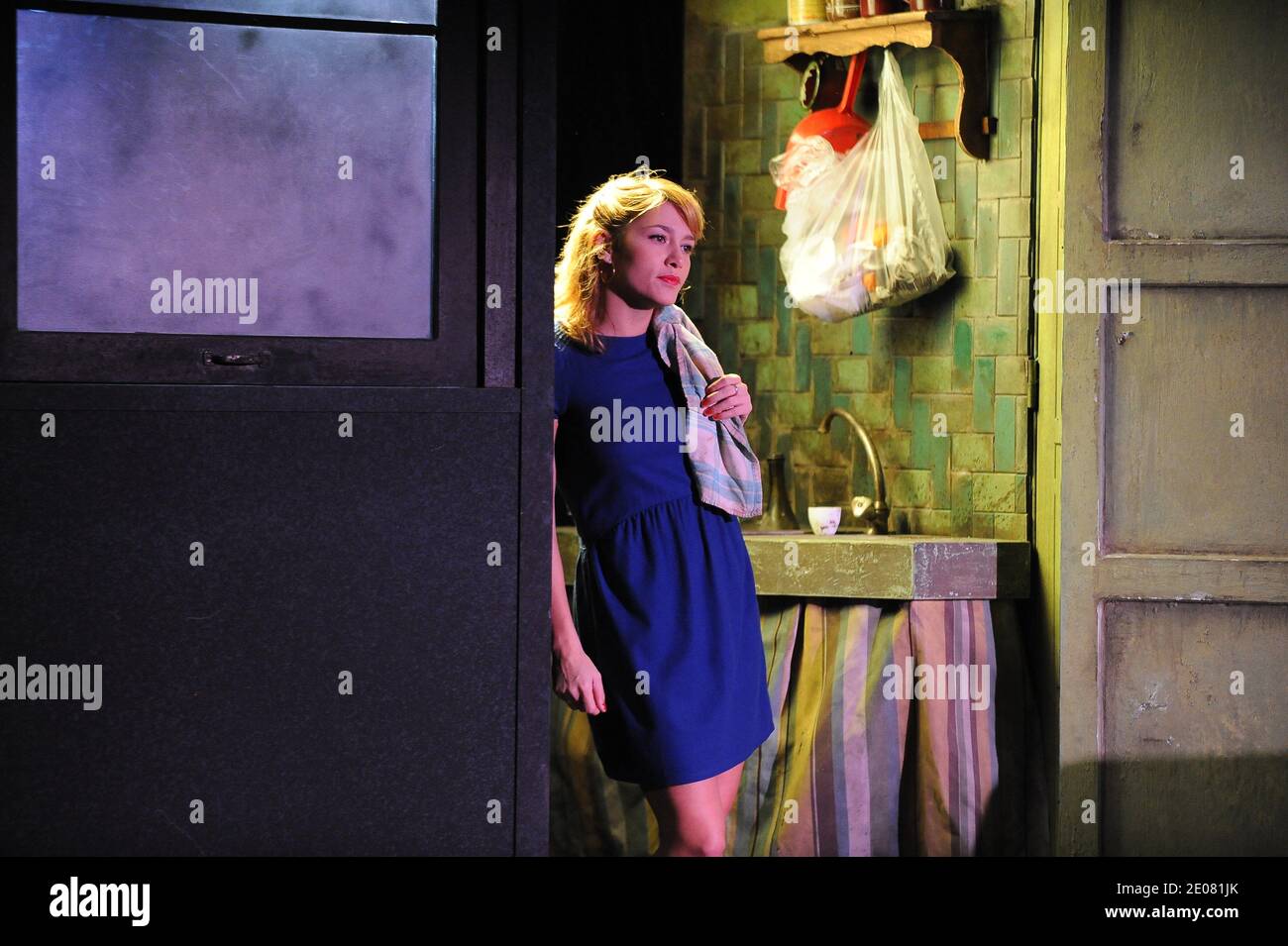 Emma de Caunes mit dem Stück 'Simpatico' im Theater Marigny in Paris, Frankreich am 10. Januar 2012. Foto von Nicolas Briquet/ABACAPRESS.COM Stockfoto