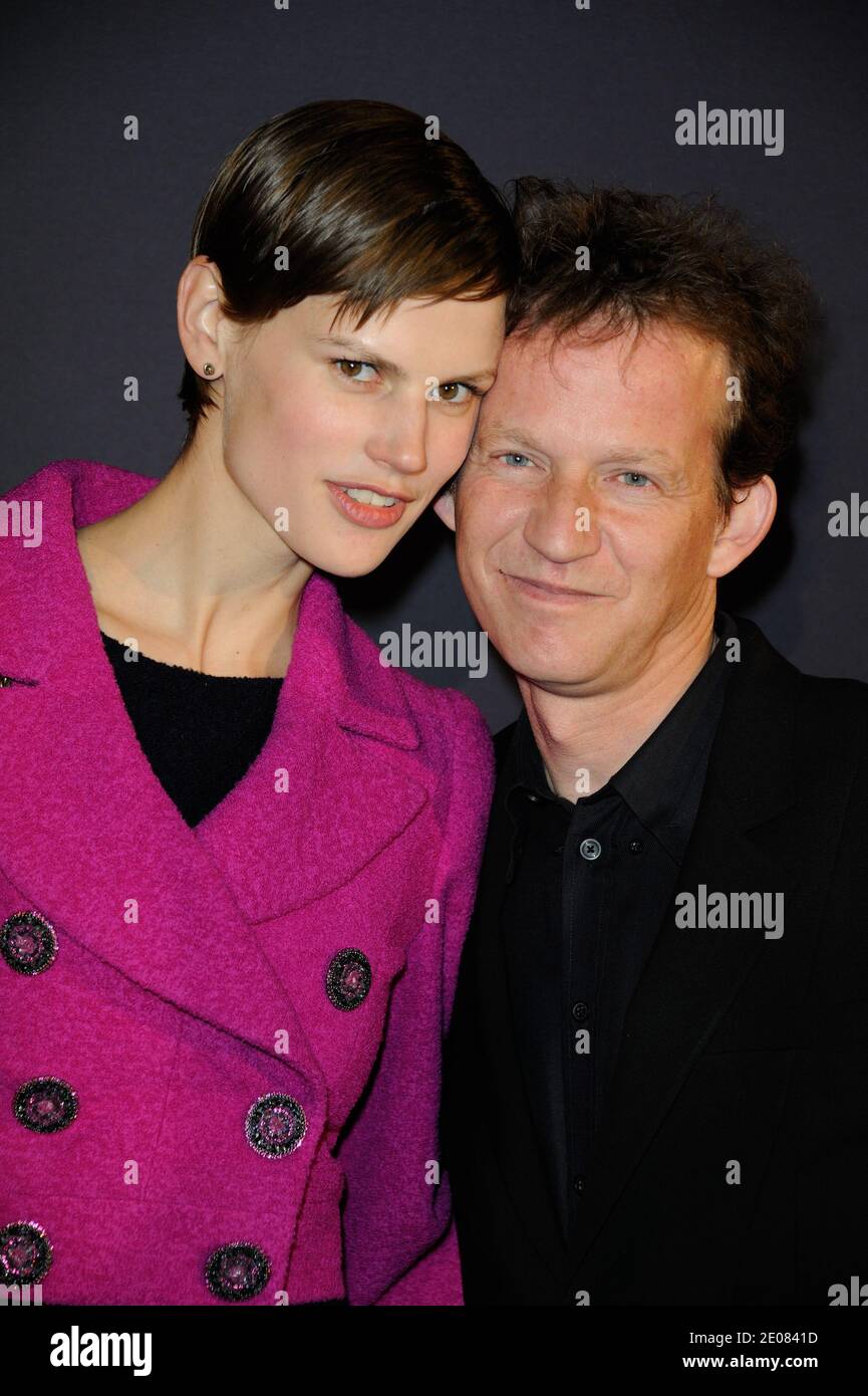 Saskia De Braun und ihr Freund Vincent nahmen an der Pirelli Calendar Party 2012 Teil, die am 12. januar 2012 im Restaurant Opera Garnier in Paris stattfand. Foto von Alban Wyters/ABACAPRESS.COM Stockfoto