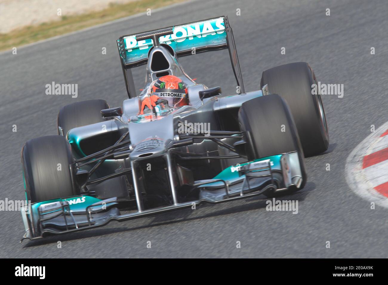 Michael Schumacher aus Deutschland und Mercedes GP fahren am 4. März 2012 während des Formel-1-Wintertests auf dem Catalunya Circuit in Montmelo bei Barcelona, Spanien. Foto von Manuel Blondau/ABACAPRESS.COM Stockfoto