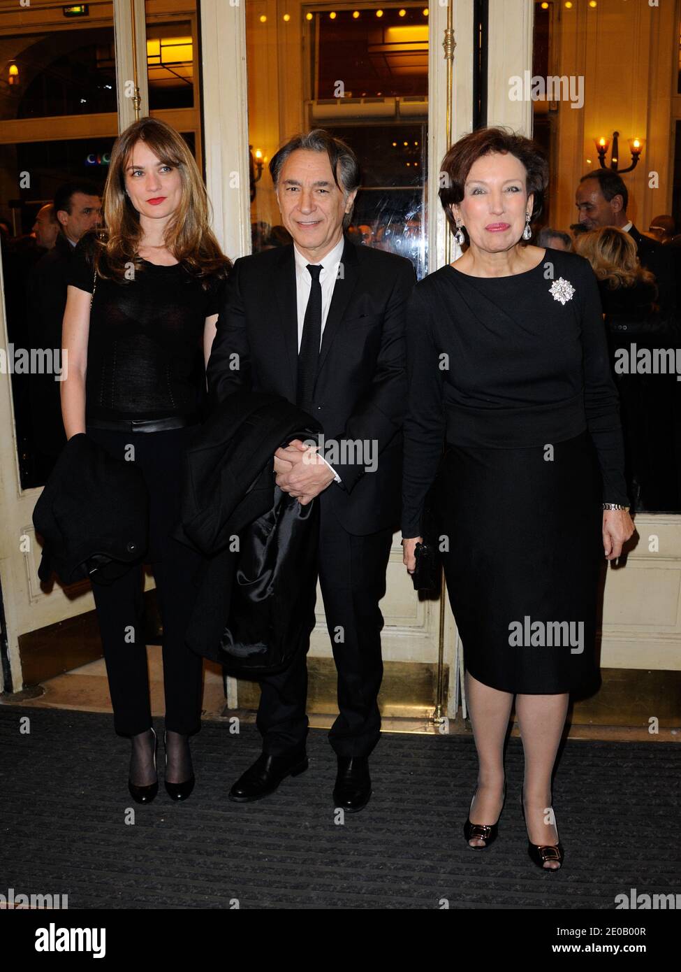 Richard Berry und Roselyne Bachelot nehmen an der jährlichen Enfance Majuscule Charity Gala Teil, die am 4. März 2012 in Salle Gaveau in Paris, Frankreich, stattfindet. Foto von Alban Wyters/ABACAPRESS.COM Stockfoto