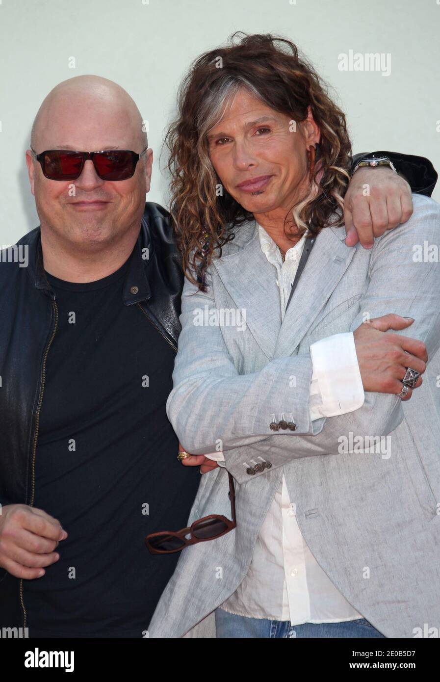 Michael Chiklis und Steven Tyler bei der 9. Stuart House Benefit-Veranstaltung von John Varvatos in Los Angeles, CA, USA, 11. März 2012. Foto von Baxter/ABACAPRESS.COM Stockfoto