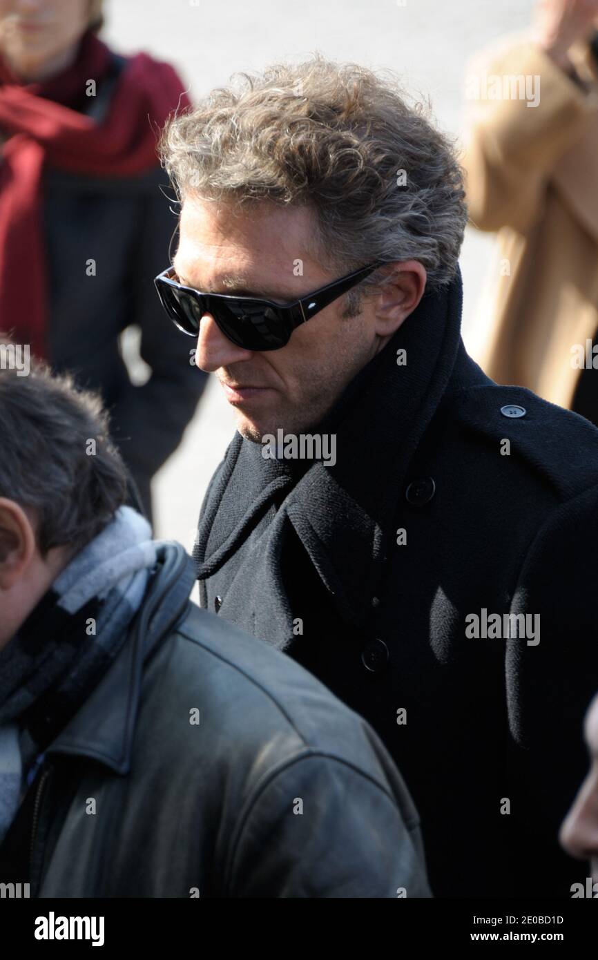 Vincent Cassel nimmt am 20. März 2012 an der Trauermesse des Schauspielers Michel Duchaussoy auf dem Friedhof Pere Lachaise in Paris Teil. Foto von Alban Wyters/ABACAPRESS.COM Stockfoto