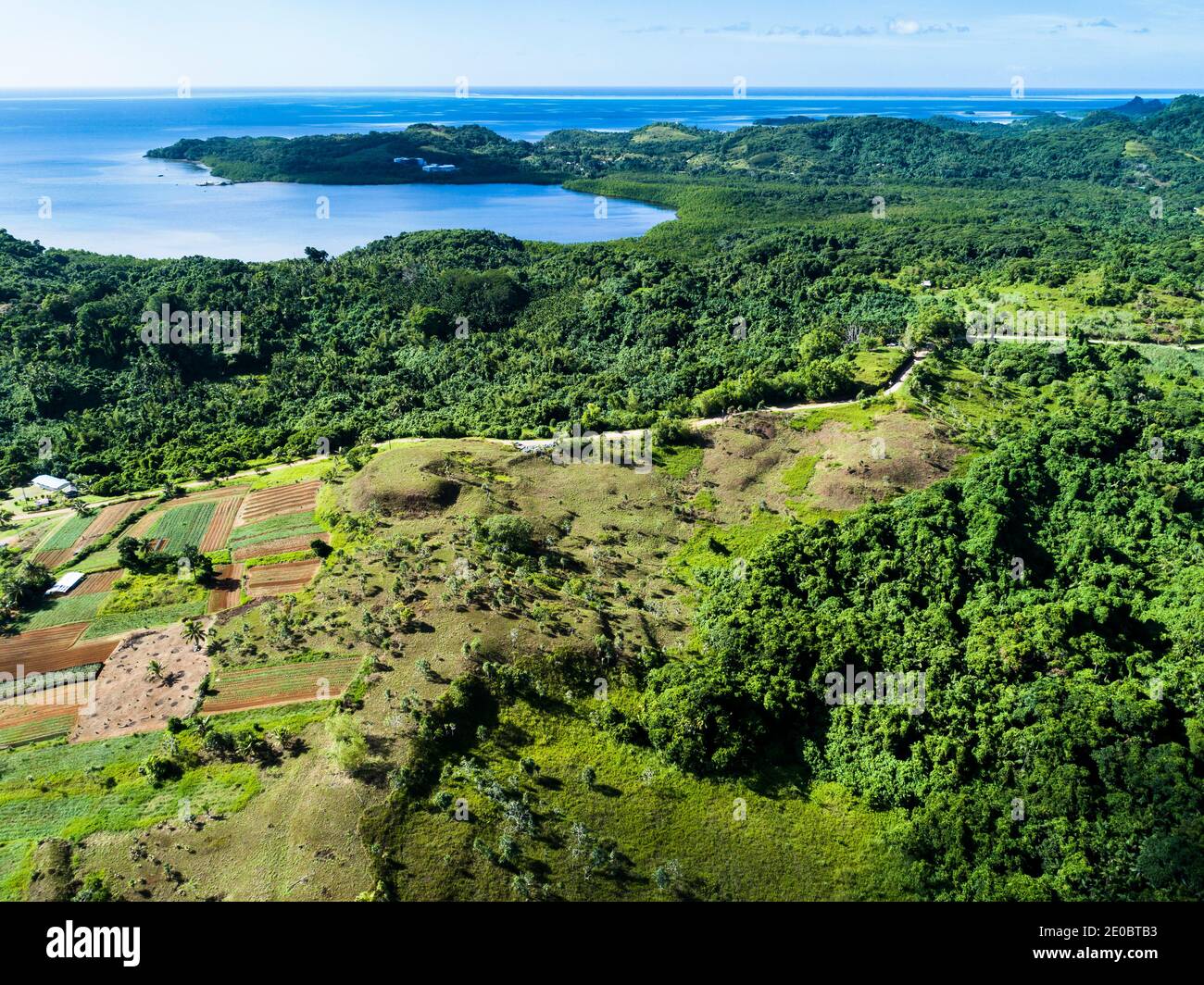 Lokale KED, auch Terrasse, ist modelliert Landform von Hügel, geheimnisvolle alte von Menschen geschaffene Ruinen, Aimeliik, Insel Babeldaob, Palau, Mikronesien, Ozeanien Stockfoto