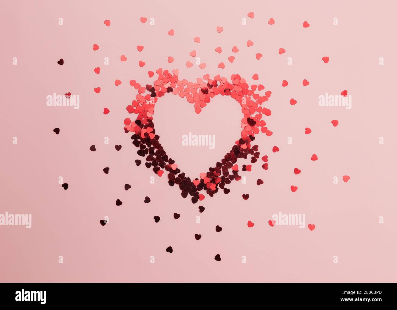 Gluhendes Rosa Herz Stockfotos Und Bilder Kaufen Alamy
