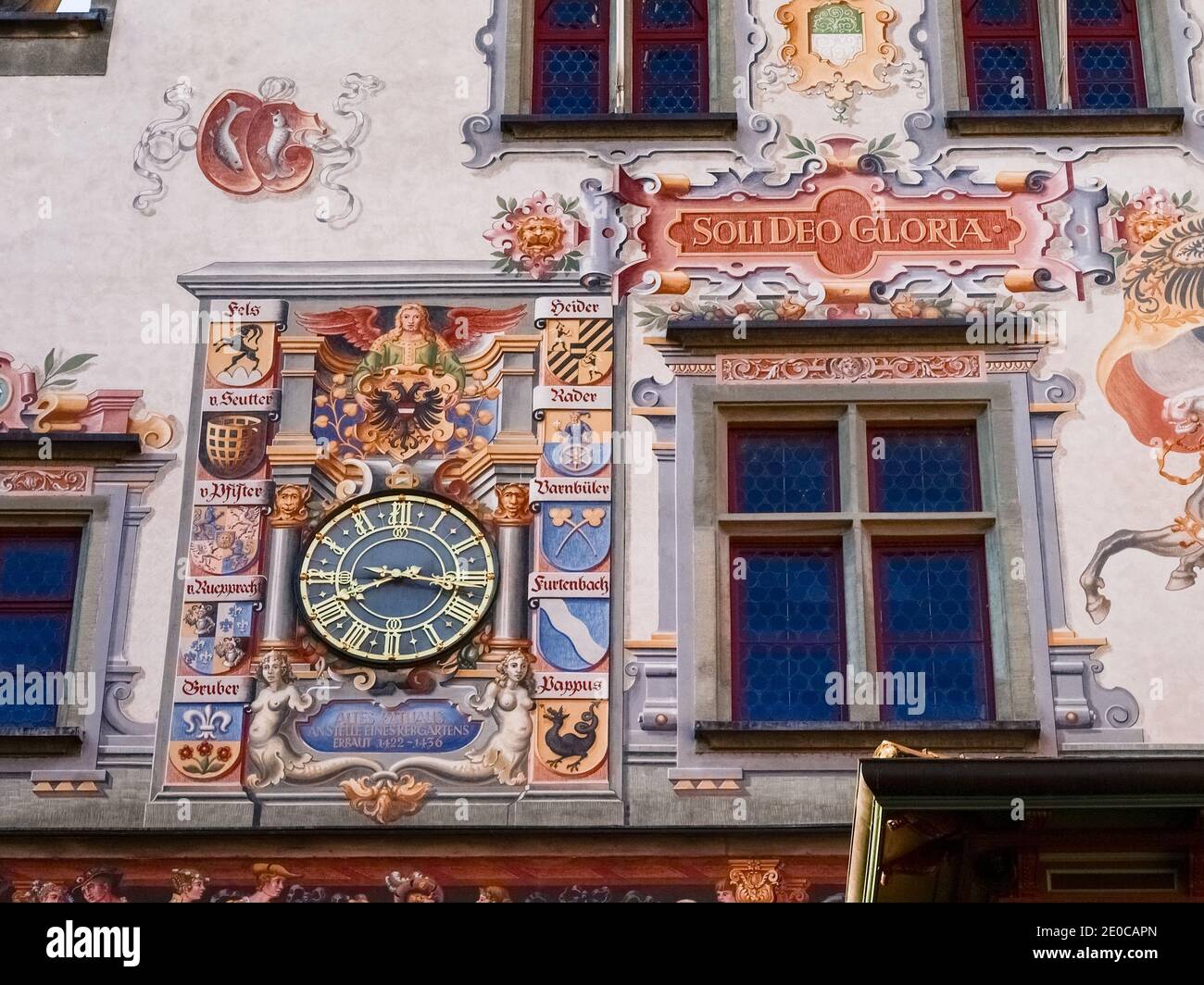 Lindau, Deutschland - 22. April 2018: Panorama der Kleinstadt im Morgenlicht Stockfoto