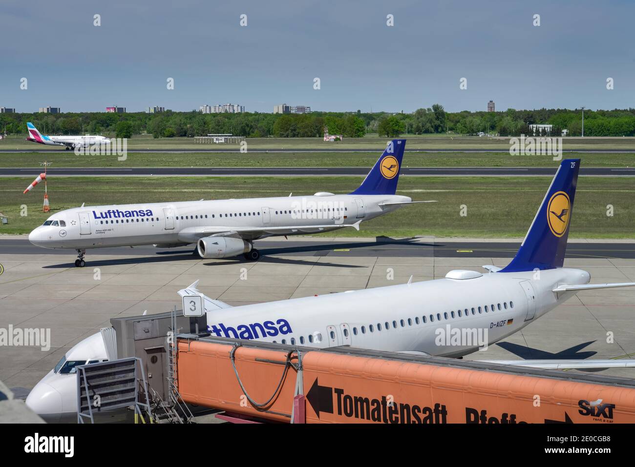 Flugzeuge, Lufthansa, Vorfeld, Flughafen, Tegel, Reinickendorf, Berlin, Deutschland Stockfoto