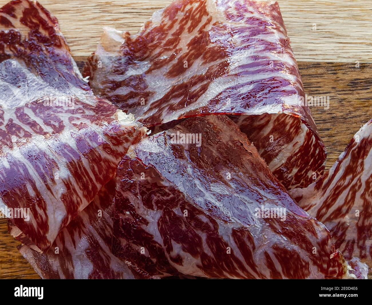 Nahaufnahme von Delicous cecina von Wagyu-Rind, trocken gehärtetes Wagyu-Rind bresaola Stockfoto