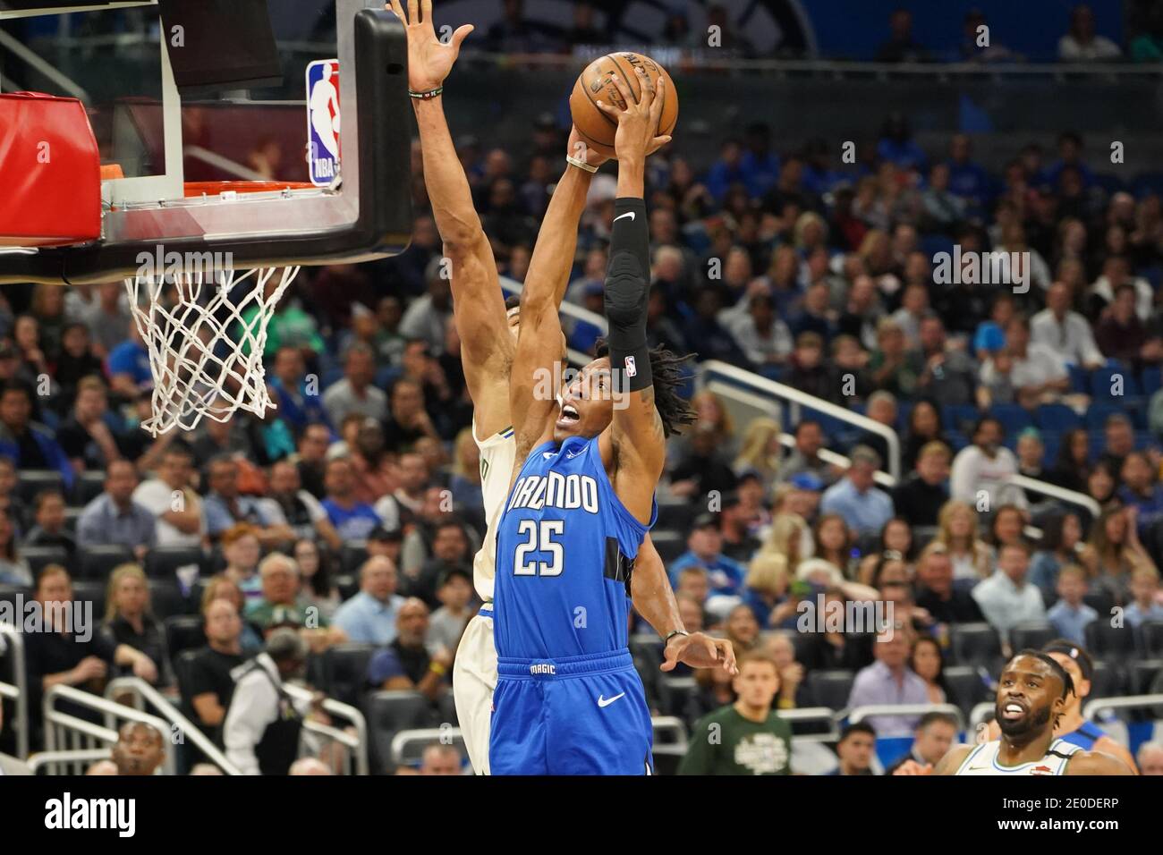 Orlando Magic Spieler Wes Iwundu #25 geht für den Dunk an der Amway in Orlando Florida am Samstag, den 8. Februar 2020. Bildnachweis: Marty Jean-Louis Stockfoto