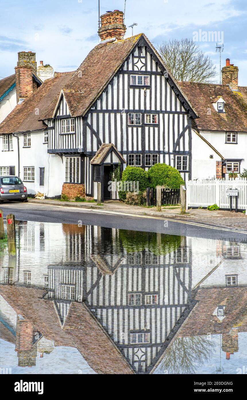 Eynsford Tudor Haus in Überschwemmungen Stockfoto