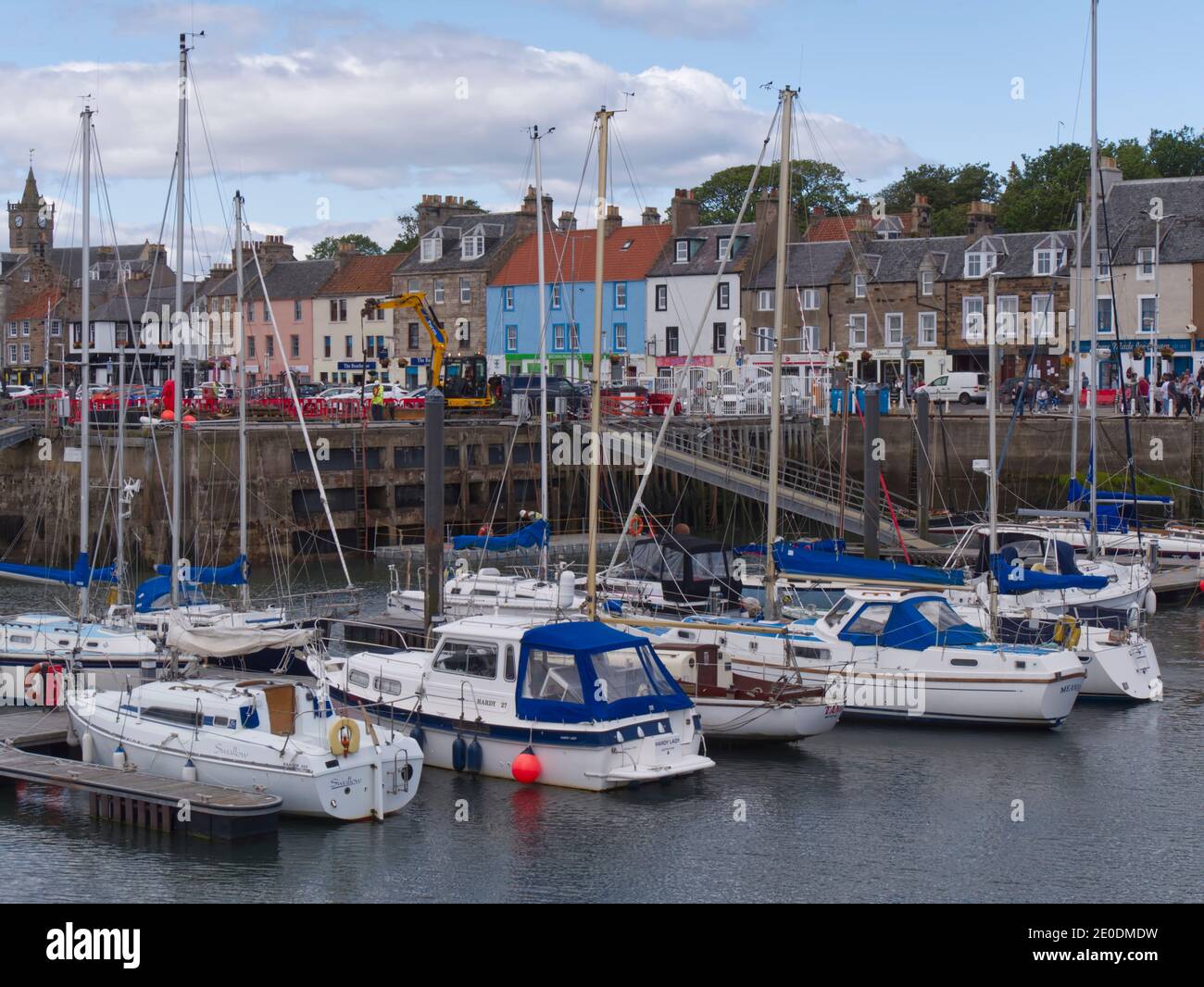 Die Yachten liegen im Hafen von Anstruther, Fife, Schottland Stockfoto