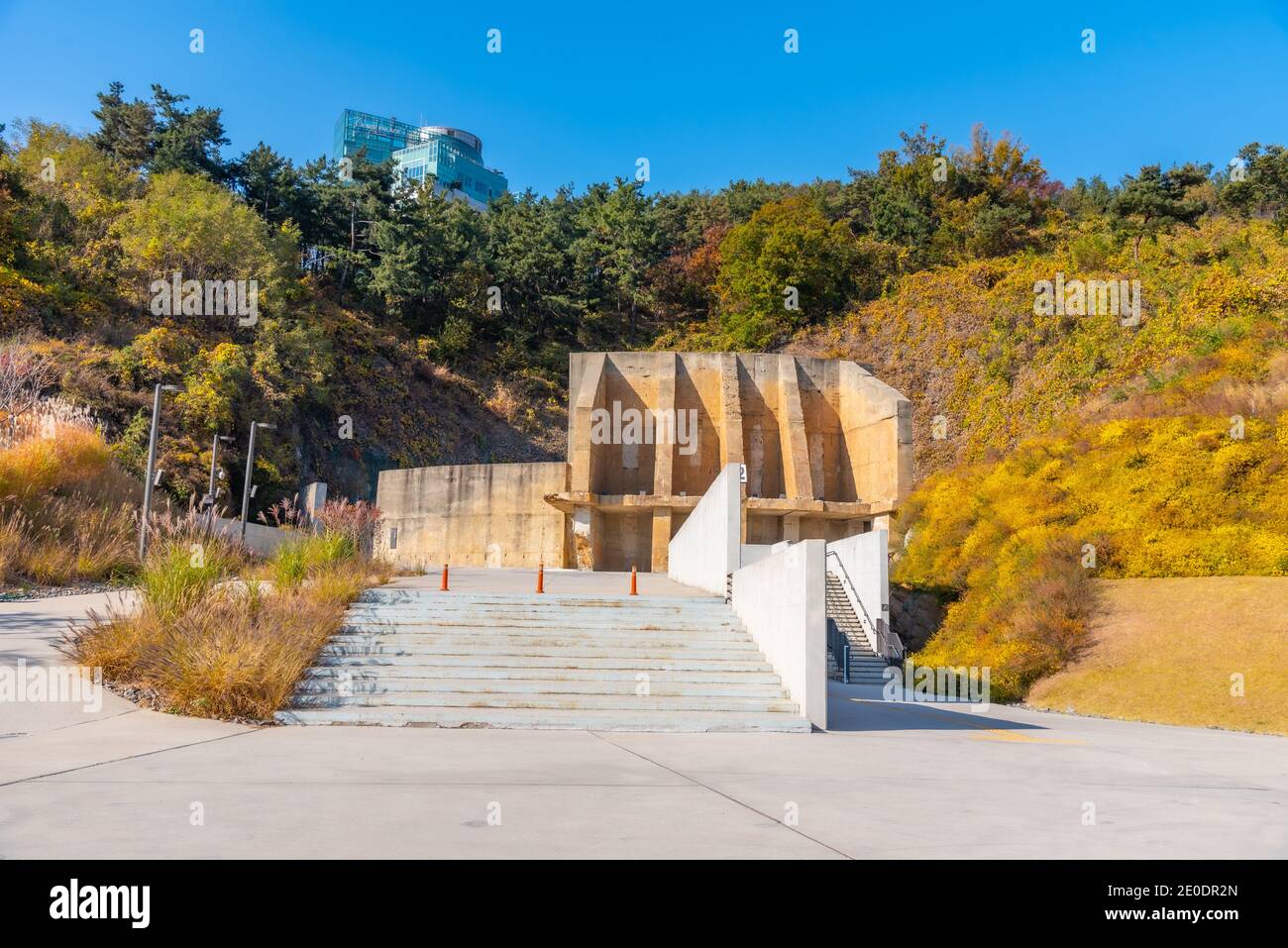 Öltank-Kultur-Park in Seoul präsentiert umfunktionierten Ölspeicher als kulturelle Orte, Republik Korea Stockfoto