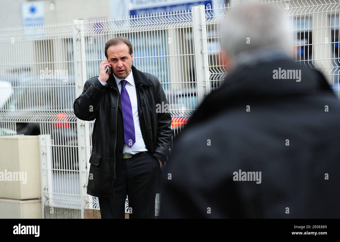Der Bürgermeister von Drancy, Jean-Christophe Lagarde, ist vor dem Wahlkampfbesuch von Nicolas Sarkozy in Drancy, außerhalb von Paris, Frankreich am 10. April 2012 abgebildet. Foto von Mousse/ABACAPRESS.COM Stockfoto