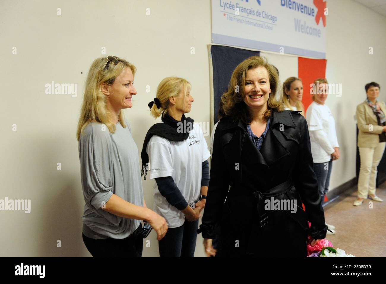 Die französische First Lady Valerie Trierweiler besucht am 21. Mai 2012 die französische Schule (Lycee Francais) in Chicago, Illinois, IL, USA. Foto von Jacques Witt/Pool/ABACAPRESS.COM Stockfoto