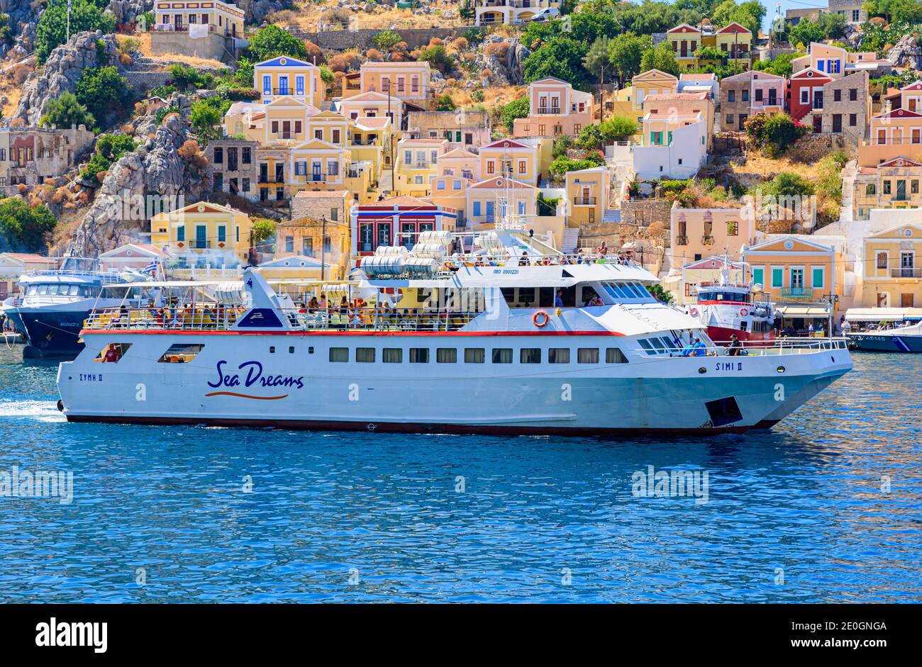 Simi II Tagesausflug Fähre von Gialos, Symi Insel, Dodekanes, Griechenland Stockfoto