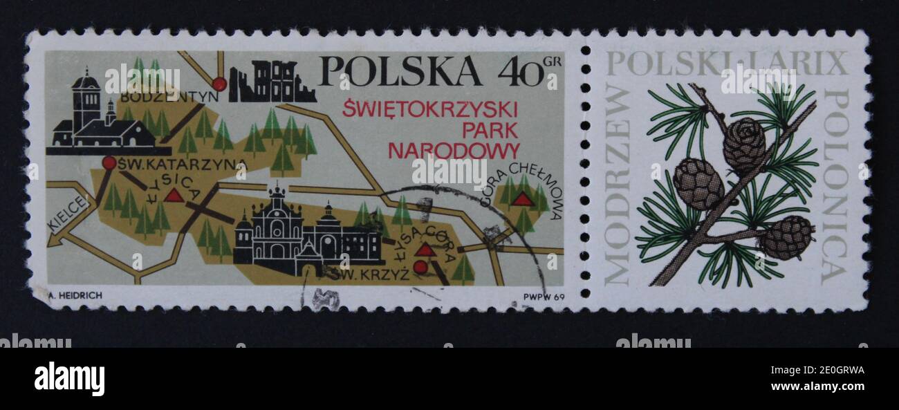 POLEN, KRAKAU - DEZEMBER 25 2020: Vintage Stumpf gedruckt von Polen, zeigt Nationalpark, um 1969 Stockfoto