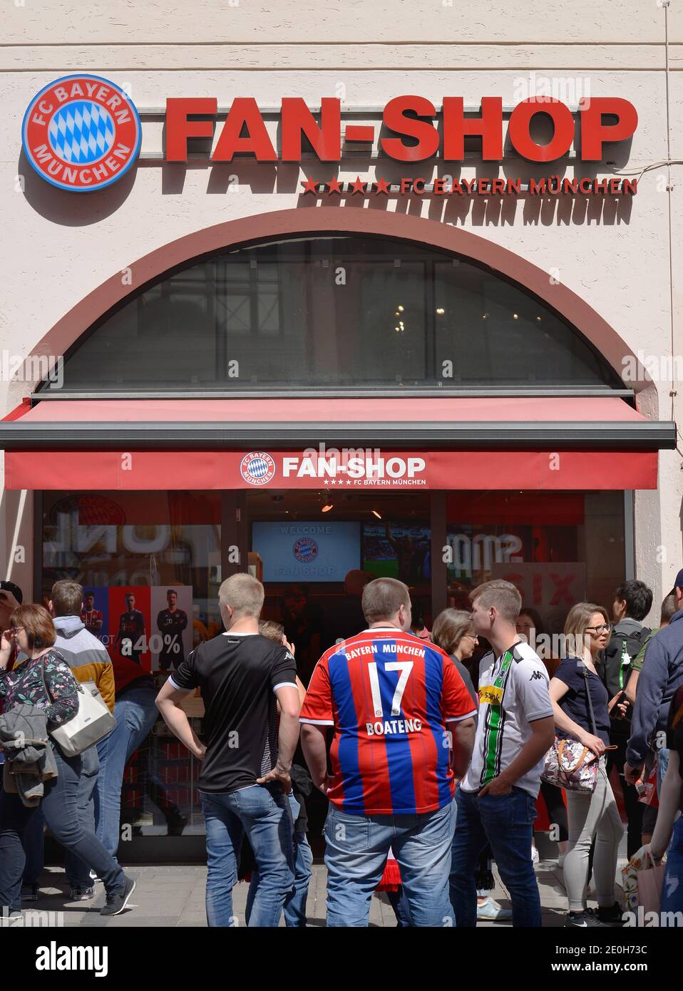 FC Bayern Fan-Shop, Neuhauser Straße, Muenchen, Bayern, Deutschland Stockfotografie