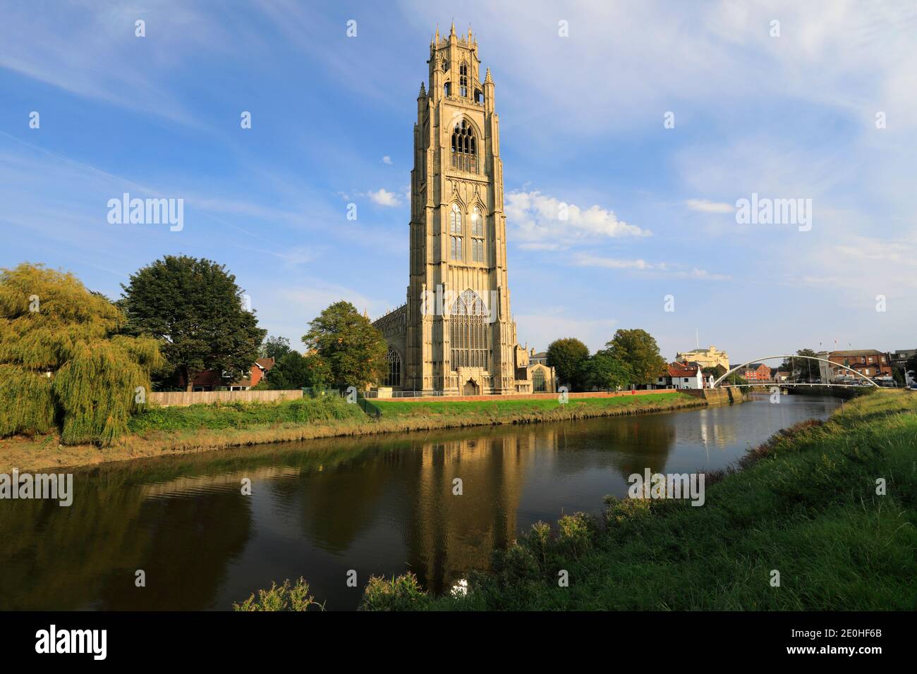 Herbstansicht der St. Botolphs Kirche, (Boston Stump), Fluss Witham, Boston Stadt, Lincolnshire County, England, Großbritannien Stockfoto