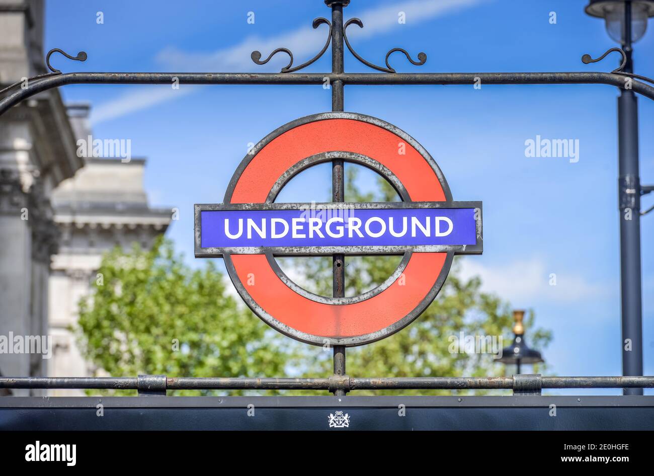 Schild, der U-Bahn Station, Westminster, London, England, Grossbritannien Stockfoto