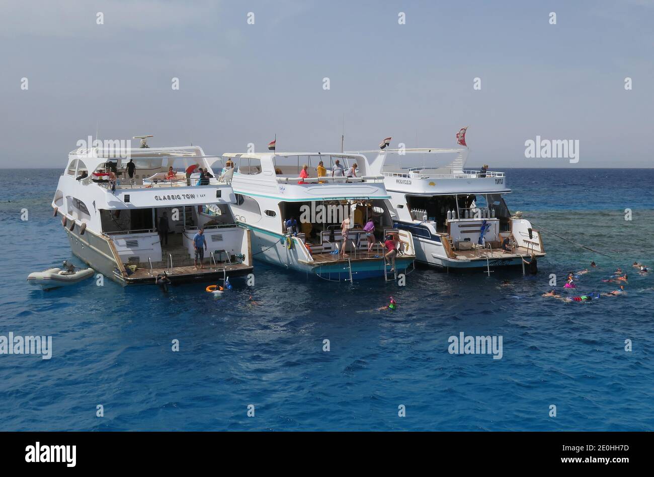 Tagesboote Shaab El Erg Riff, Rotes Meer, Aegypten Stockfoto