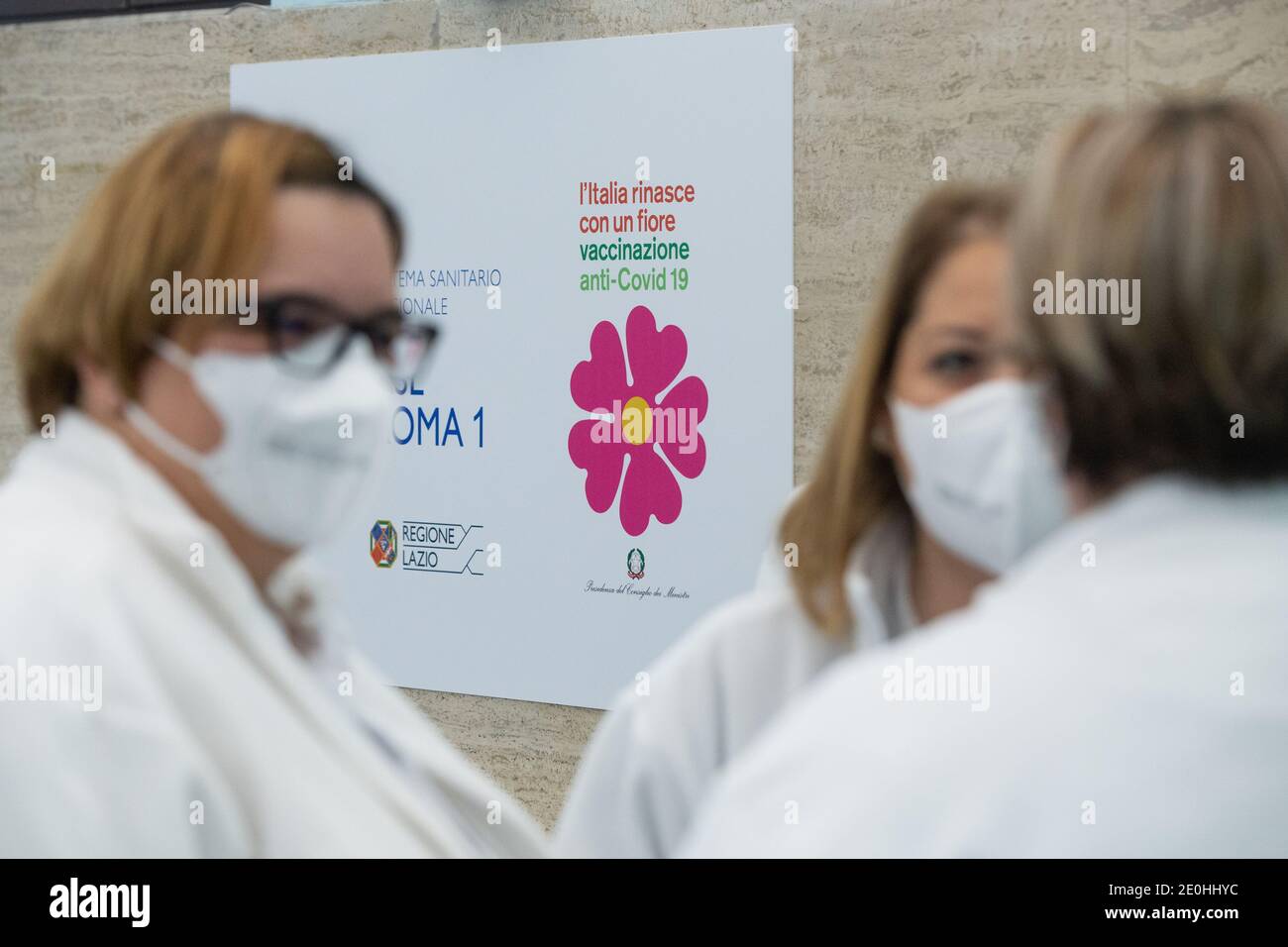 Rom, Italien. Januar 2021. Die ersten Personen geimpften 2021 im Santo Spirito Krankenhaus in Rom (Foto: Matteo Nardone/Pacific Press) Quelle: Pacific Press Media Production Corp./Alamy Live News Stockfoto