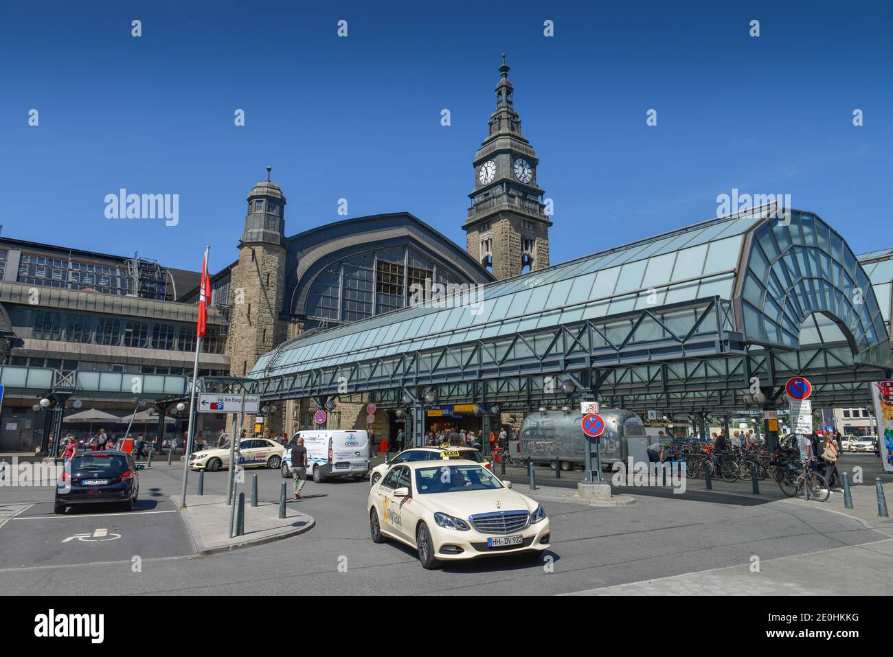 Hauptbahnhof, Hachmannplatz, Kirchenallee, Hamburg, Deutschland Stockfoto