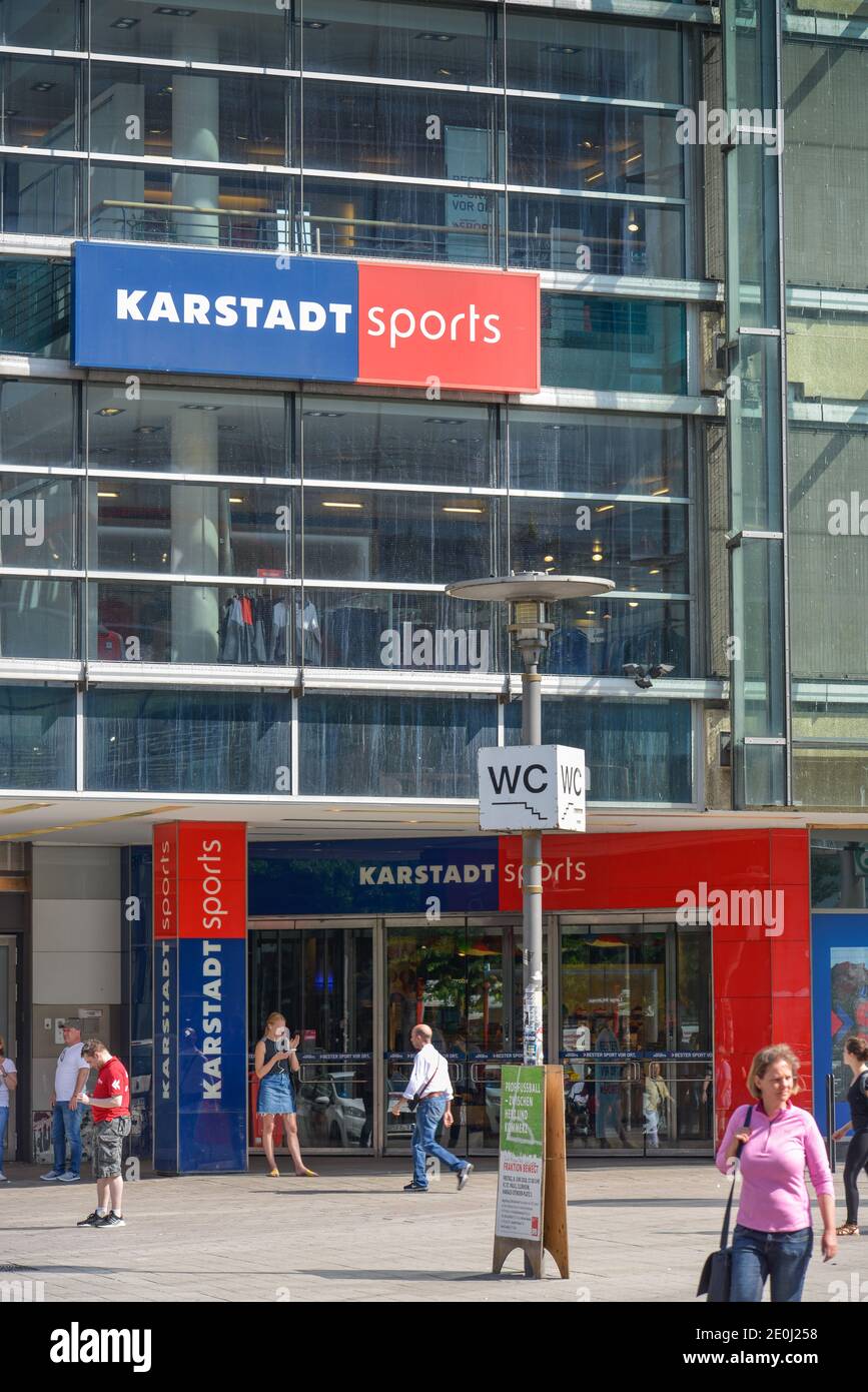 Karstadt Sport, Moenckebergstrasse, Hamburg, Deutschland Stockfoto